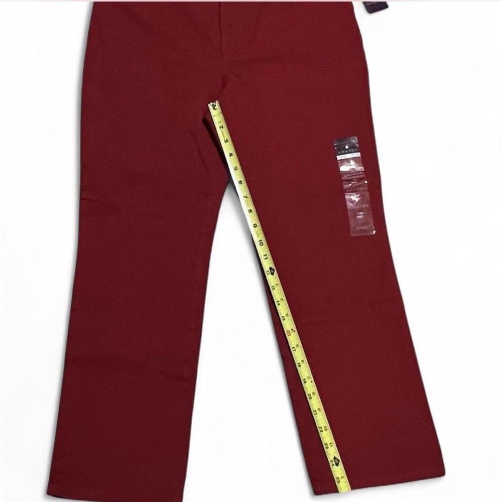 NWT Gloria Vanderbilt Original Amanda Jeans Heritage Fit Tapered Leg Red Sz 14P - Picture 3 of 7